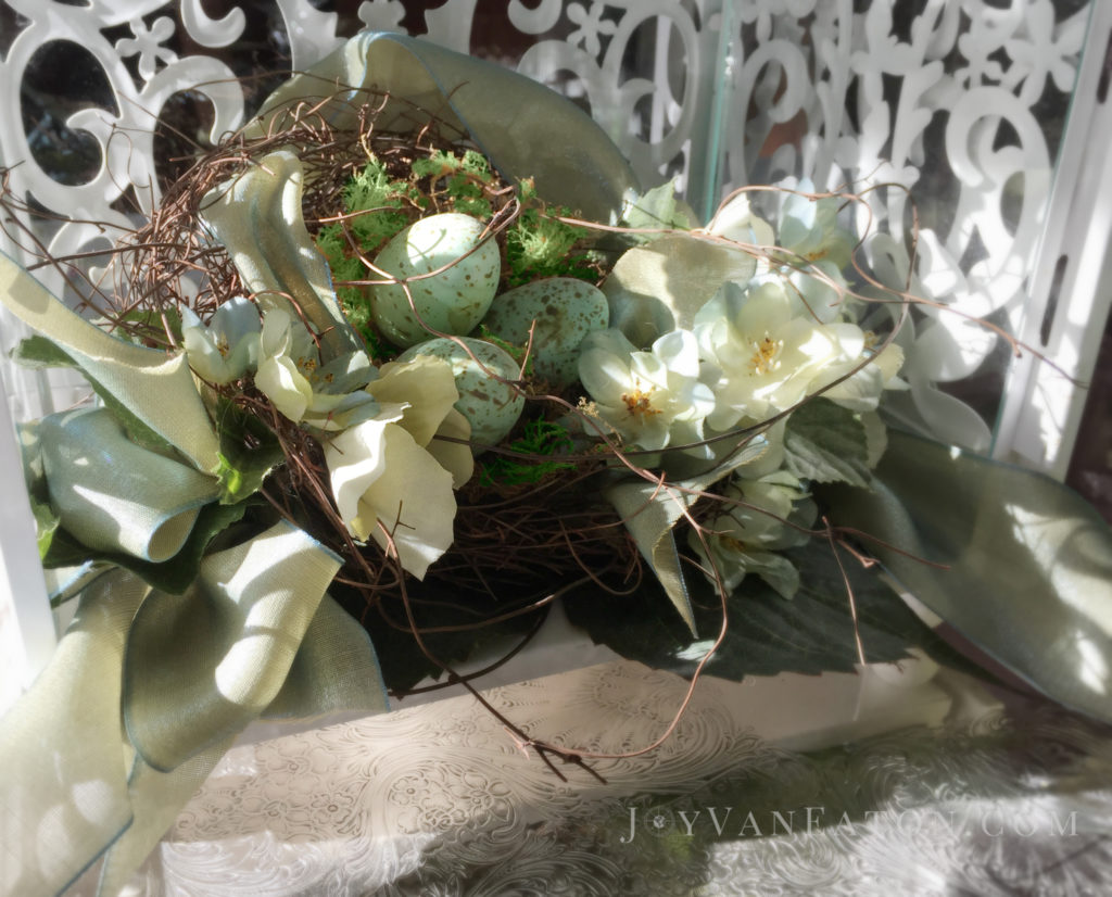 Use nests to decorate for spring